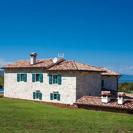 Oravec Mit Garten- Grill Und Terrasse By Interhome Holiday home *