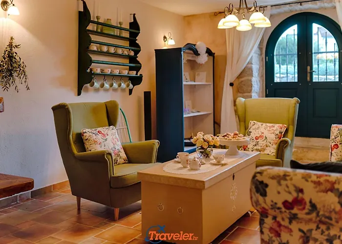 Oravec Mit Garten- Grill Und Terrasse By Interhome *