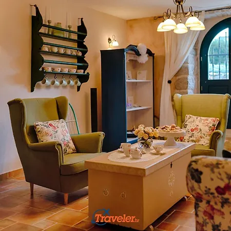 Oravec Mit Garten- Grill Und Terrasse By Interhome *