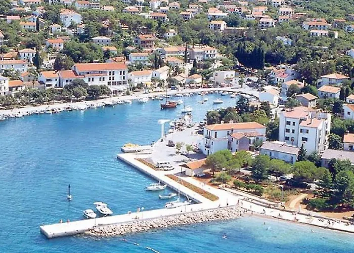 Oravec Mit Garten- Grill Und Terrasse By Interhome בית נופש Strilcici