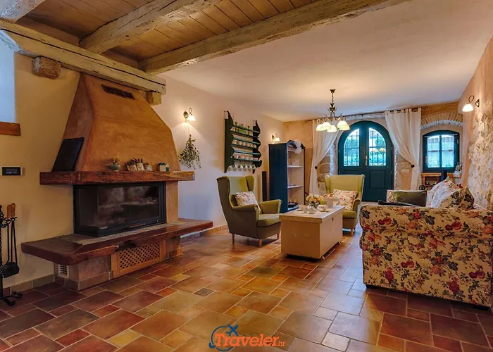 Oravec Mit Garten- Grill Und Terrasse By Interhome