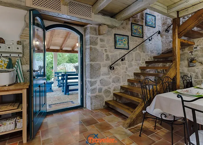 בית נופש Oravec Mit Garten- Grill Und Terrasse By Interhome Strilcici