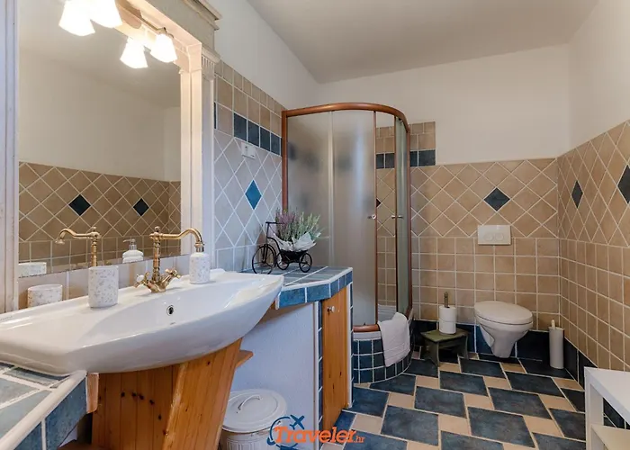 Oravec Mit Garten- Grill Und Terrasse By Interhome בית נופש