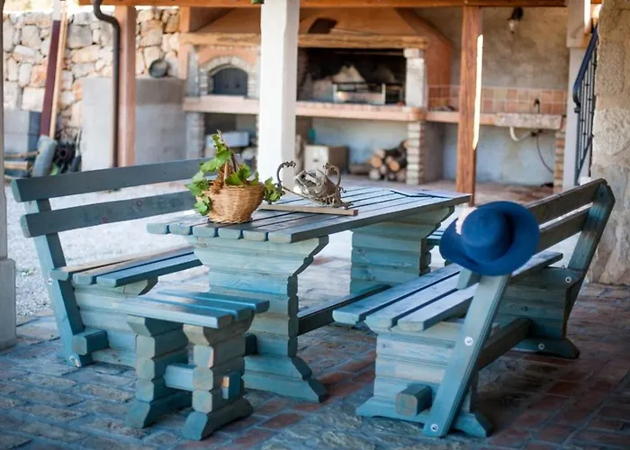 Holiday home Oravec Mit Garten- Grill Und Terrasse By Interhome Strilcici