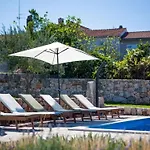 Oravec Mit Garten- Grill Und Terrasse By Interhome