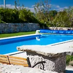 Oravec Mit Garten- Grill Und Terrasse By Interhome Tatil Evi Strilcici