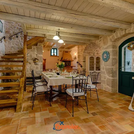 Oravec Mit Garten- Grill Und Terrasse By Interhome Strilcici